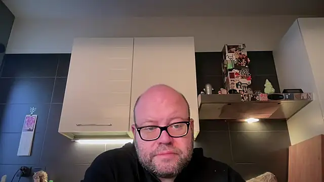 theitalianbear online show from April 6, 4:46 am