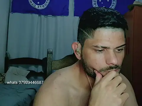 BRUNINHOALMEIDA17 online show from July 31, 7:19 am