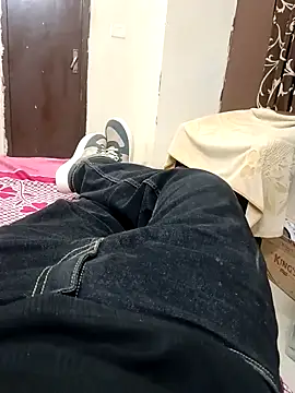 Manish48609 online show from April 9, 2:23 pm