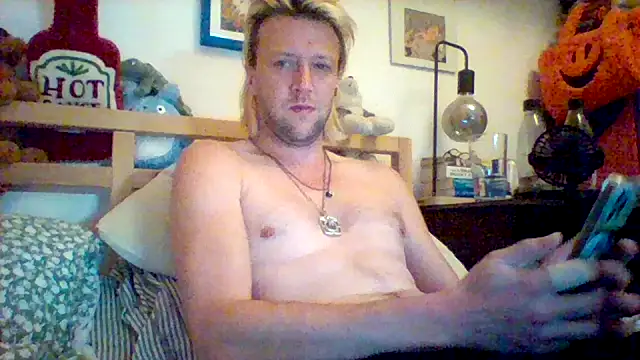BigStraightAlex online show from August 7, 3:40 pm