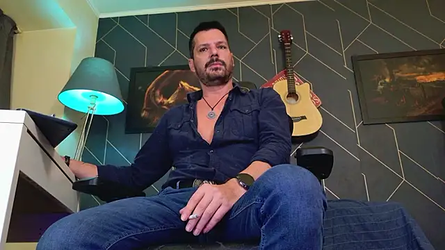 ChrisKox online show from March 22, 9:09 pm