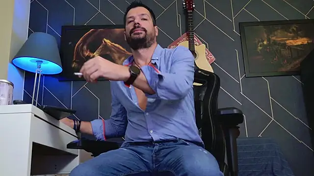 ChrisKox online show from October 27, 4:59 am