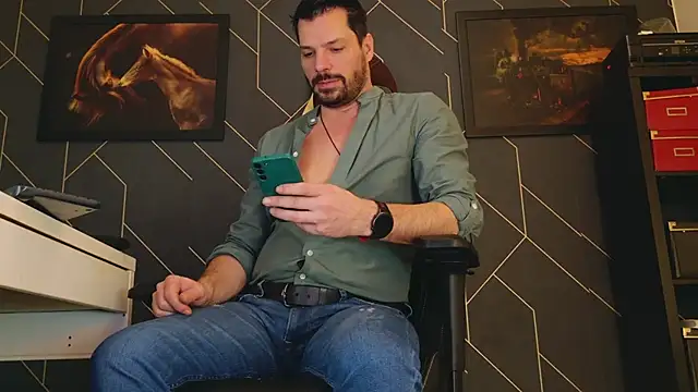 ChrisKox online show from February 18, 6:15 am