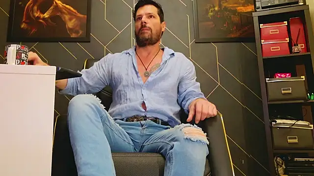 ChrisKox online show from January 24, 3:34 pm