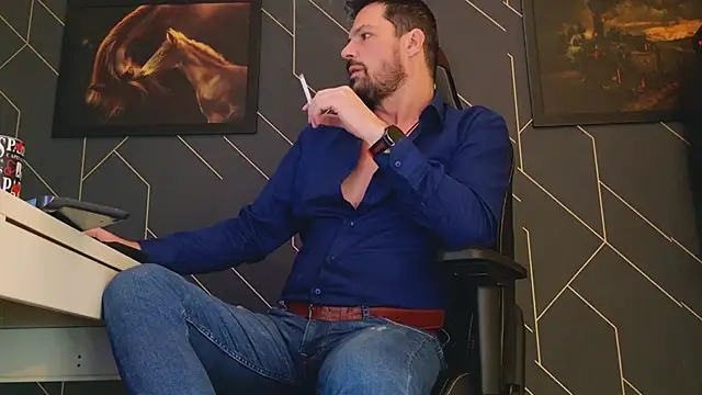 ChrisKox online show from February 14, 2:23 pm