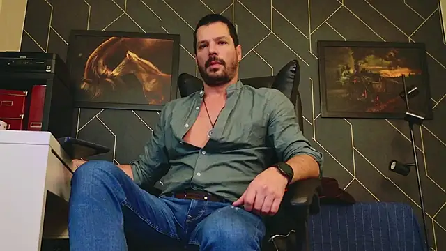 ChrisKox online show from December 5, 3:26 am