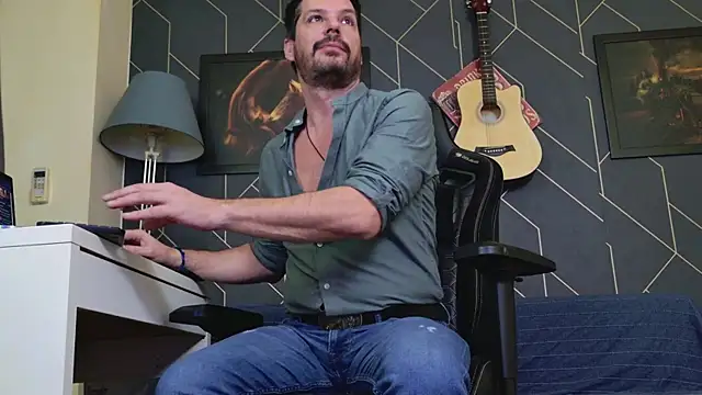 ChrisKox online show from January 12, 2:26 am