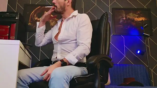 ChrisKox online show from December 4, 4:32 am