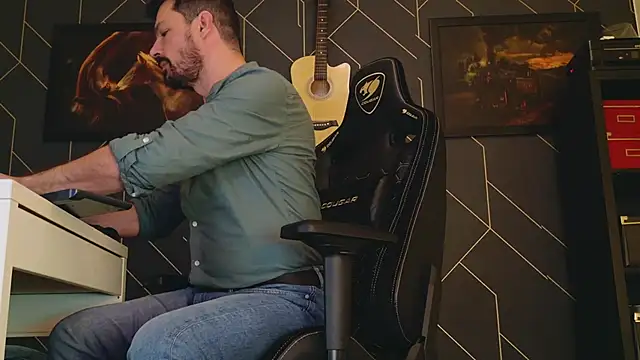 ChrisKox online show from February 6, 12:37 pm