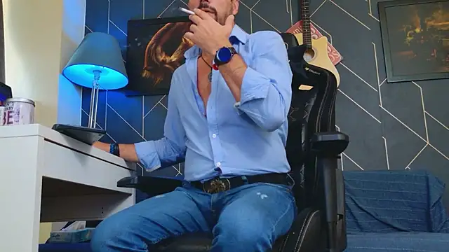 ChrisKox online show from September 15, 6:15 am