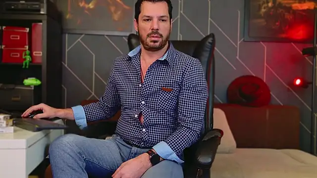 ChrisKox online show from December 18, 9:25 am