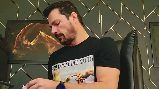 ChrisKox online show from December 7, 4:42 am