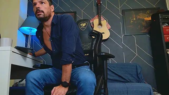 ChrisKox online show from September 14, 1:40 am