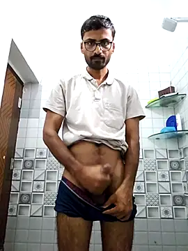 Snapshot of krishna8035 chatting on September 29, 4:33 am krishna8035 online show from September 29, 4:33 am