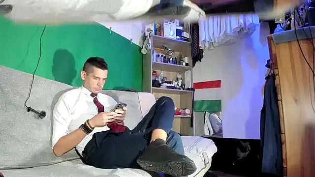 viraglaci18xh online show from November 25, 4:20 pm