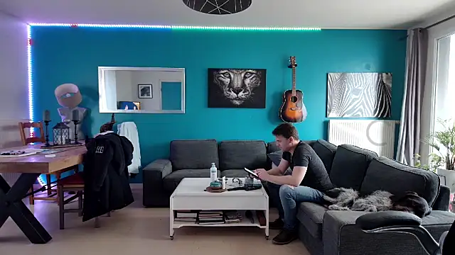 tom sauwer online show from March 7, 4:44 pm