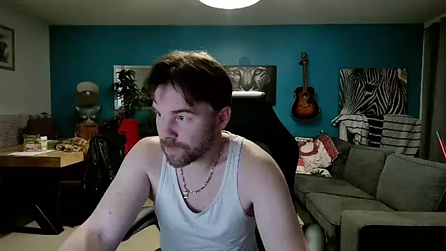 tom sauwer online show from December 12, 8:14 am