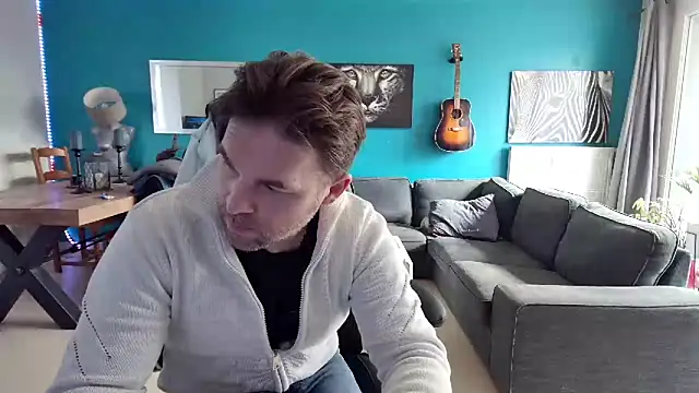 tom sauwer online show from March 4, 11:40 am