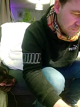 tom sauwer online show from March 2, 5:01 am