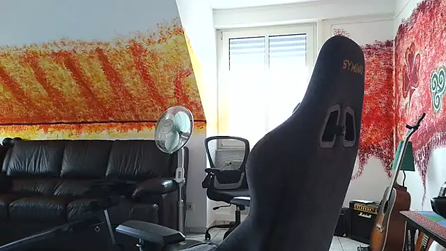 sextoy911 online show from April 8, 4:05 pm