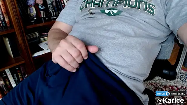 karlce online show from December 5, 9:33 pm