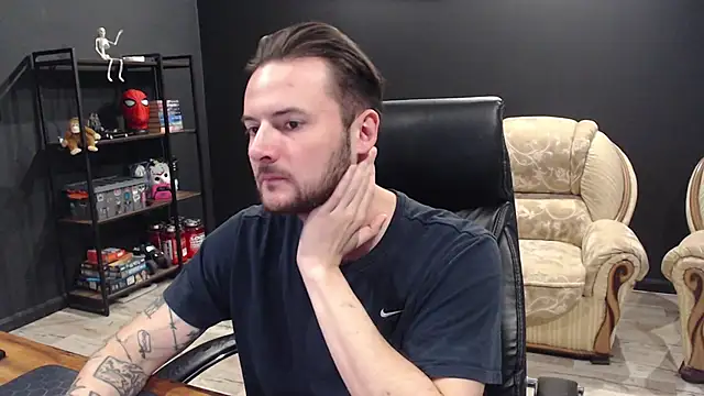 MihasikD online show from November 13, 11:15 am