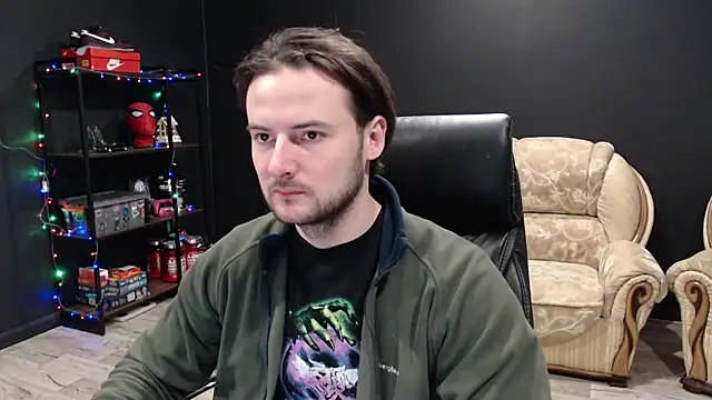 MihasikD online show from December 15, 9:45 am