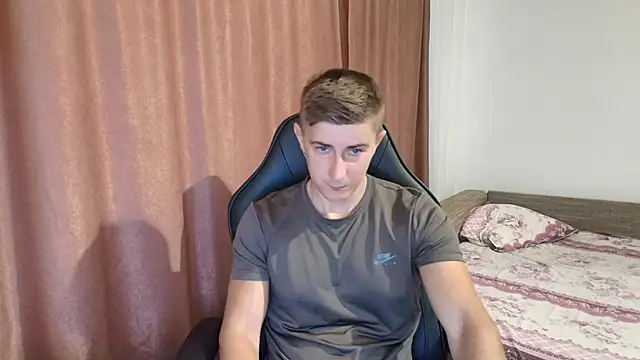 Todhorny9873 online show from February 18, 7:21 am