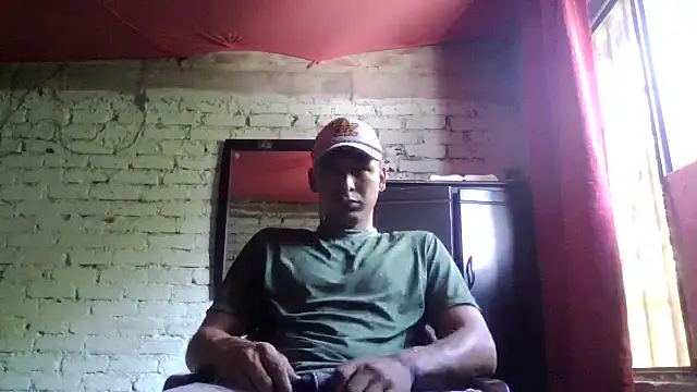 Snapshot of Sirius_5 chatting on October 7, 5:06 pm Sirius 5 online show from October 7, 5:06 pm