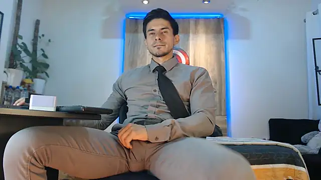 Andrew 4  online show from February 21, 2:34 am