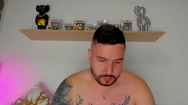 camilo restrepo21 online show from October 23, 2:15 am