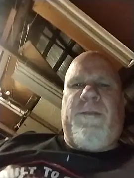 Reddog833 online show from April 10, 6:31 am