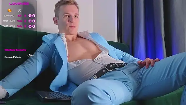 S3Xyes online show from December 13, 12:31 am