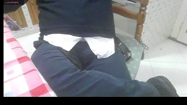 polloiw online show from March 7, 10:40 pm