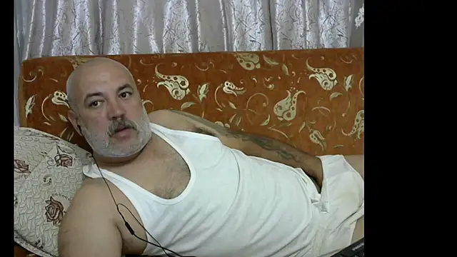 husoizmir online show from December 19, 9:28 pm