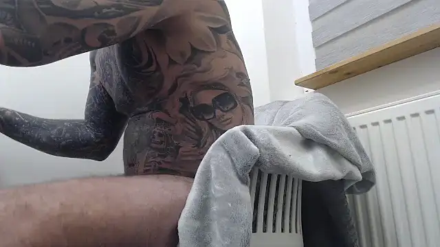 master4bitch24 online show from November 15, 8:33 pm