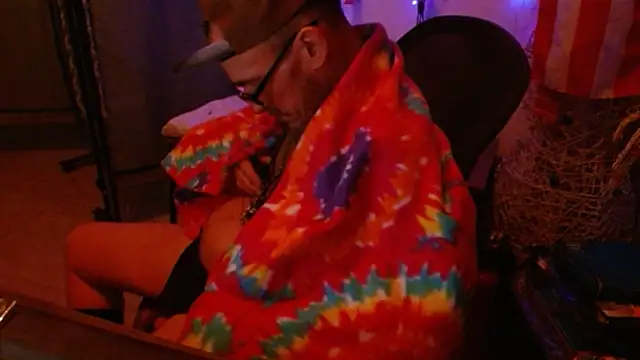 Snapshot of mycock2474u chatting on January 24, 5:53 am mycock2474u online show from January 24, 5:53 am