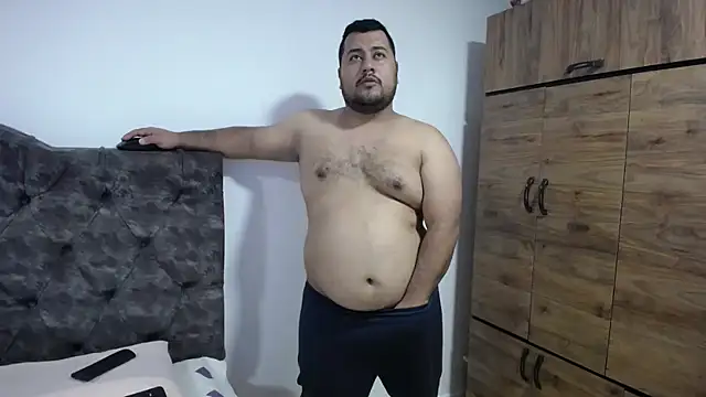 santi hothot online show from December 2, 7:39 pm