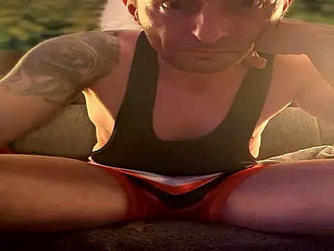 Kleener79 online show from September 13, 8:32 pm