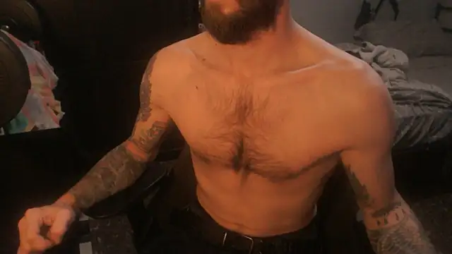 SexxxyLouis online show from March 24, 8:13 pm