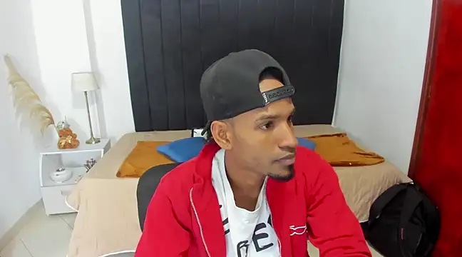 Snapshot of anhtony_wayans chatting on February 21, 12:27 am anhtony wayans online show from February 21, 12:27 am