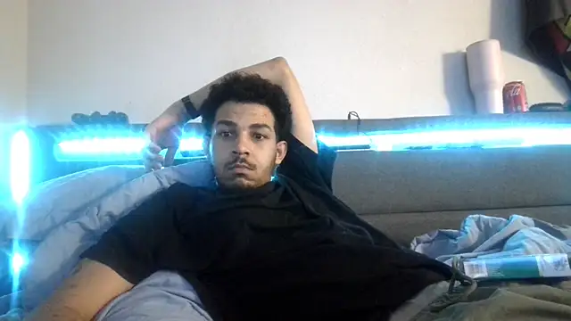 bigdickjojo69 online show from March 6, 4:20 am