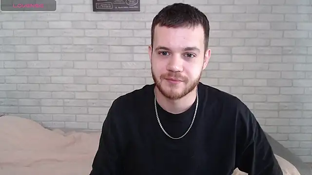 Alexxx horny online show from April 11, 8:18 am