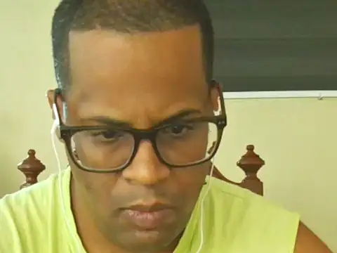 thesugar32 online show from April 14, 12:49 pm