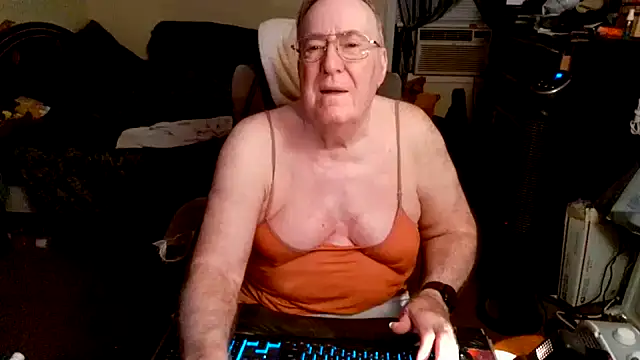 Toastir online show from October 3, 3:06 pm