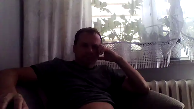 grzes19763 online show from July 6, 8:11 am