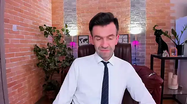 SteveTiger online show from February 21, 1:00 pm