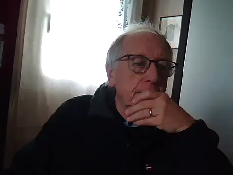 johnjohn622662 online show from February 14, 1:50 pm