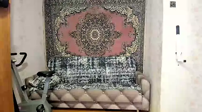 Marrymepls online show from December 18, 6:53 am