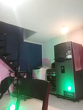 Benhtenblak online show from September 29, 4:33 am